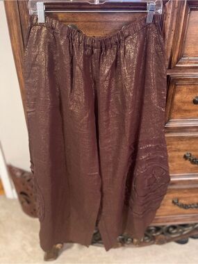 Krista Larson Cropped Metallic Brown Wide-Leg Cabbage Rose Pants